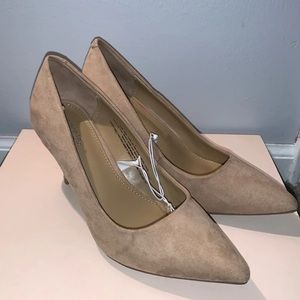 Nude Merona heels size 6